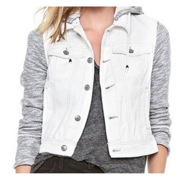 Free People‎ White Denim Jacket Gray Knit Sleeves Hoodie Layered Casual Wom SZ M - Picture 4 of 8